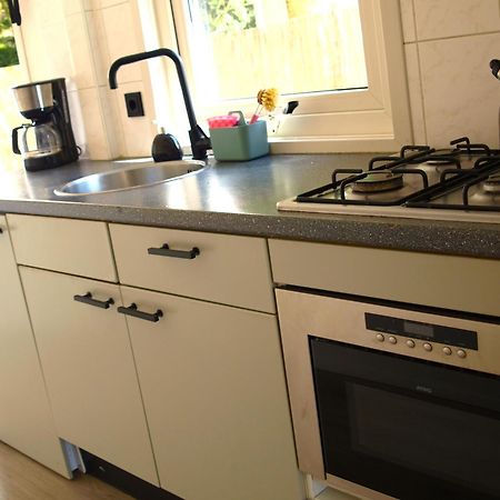 Gezellig Gemoderniseerd Chalet Op De Veluwe 皮滕 外观 照片