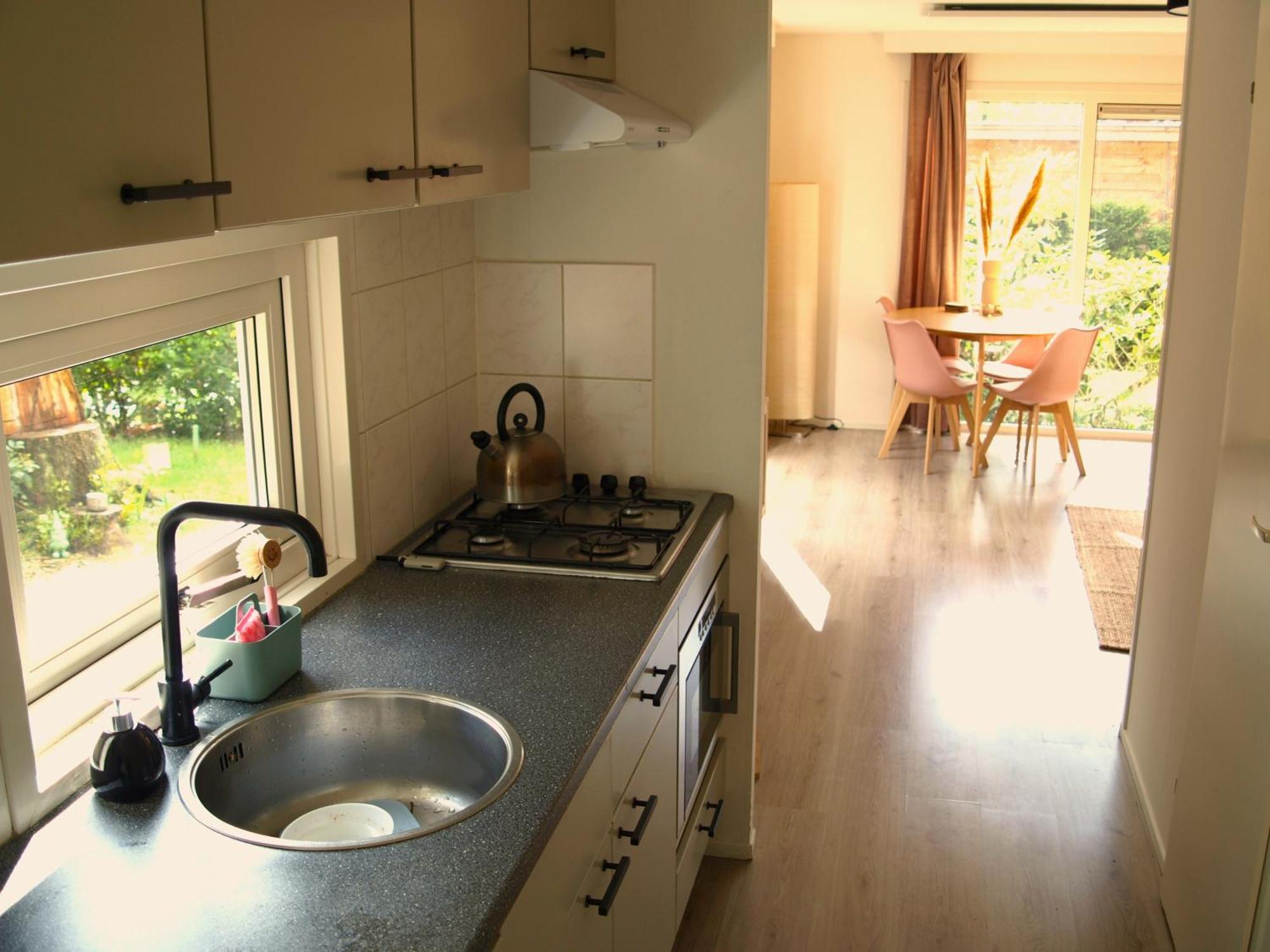 Gezellig Gemoderniseerd Chalet Op De Veluwe 皮滕 外观 照片